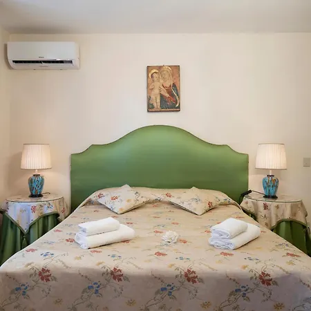 Ca' Lipoli Apartment *