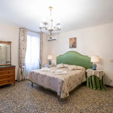 Ca' Lipoli Apartment